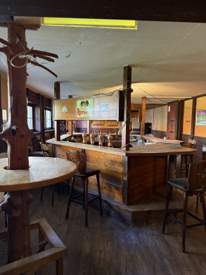 Charmante Bar mit viel Potenzial im Herzen von Todtmoos – inklusive kompletter Einrichtung, 79682 Todtmoos, Barbetrieb/Lounge